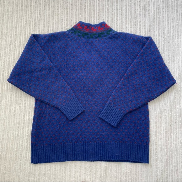Vintage Avon Knit Pure Wool V-neck Knit Sweater | Size M - Picture 2 of 8